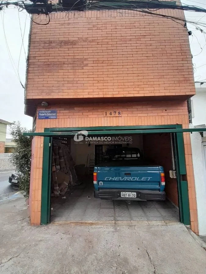 Sobrado para locação com 3 andares