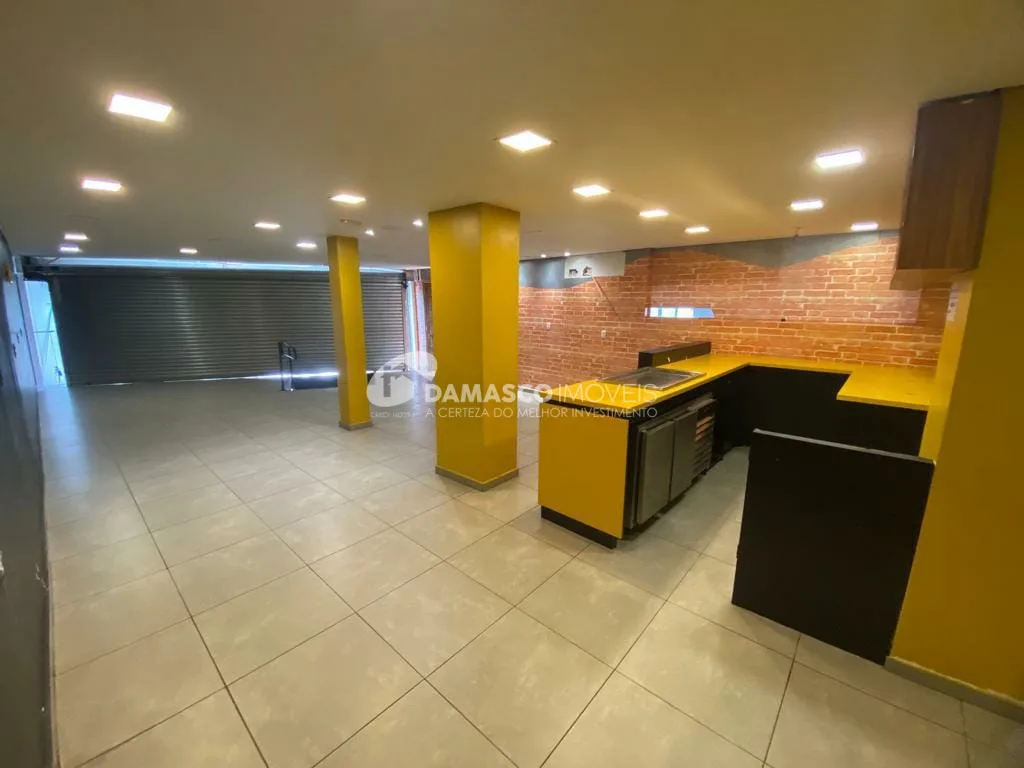 Sobrado comercial com moradia / local ótimo na Av. Presidente Kennedy - SCSul