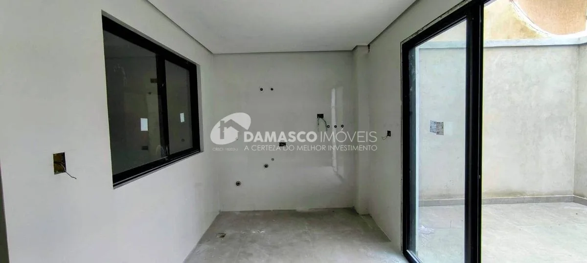 Sobrado Novo , 3 dorm, 2 suítes,  165m2, Olímpico