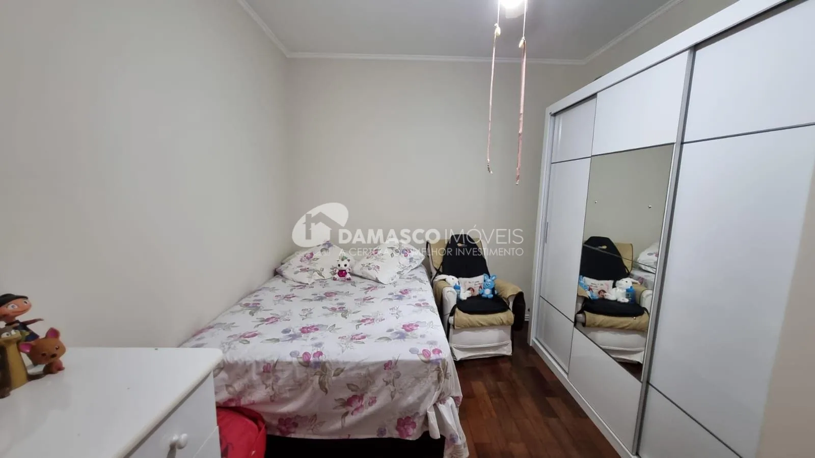 Sobrado à venda 3 Quartos, 1 Suite, 2 Vagas, Santa Paula, São Caetano do Sul - SP