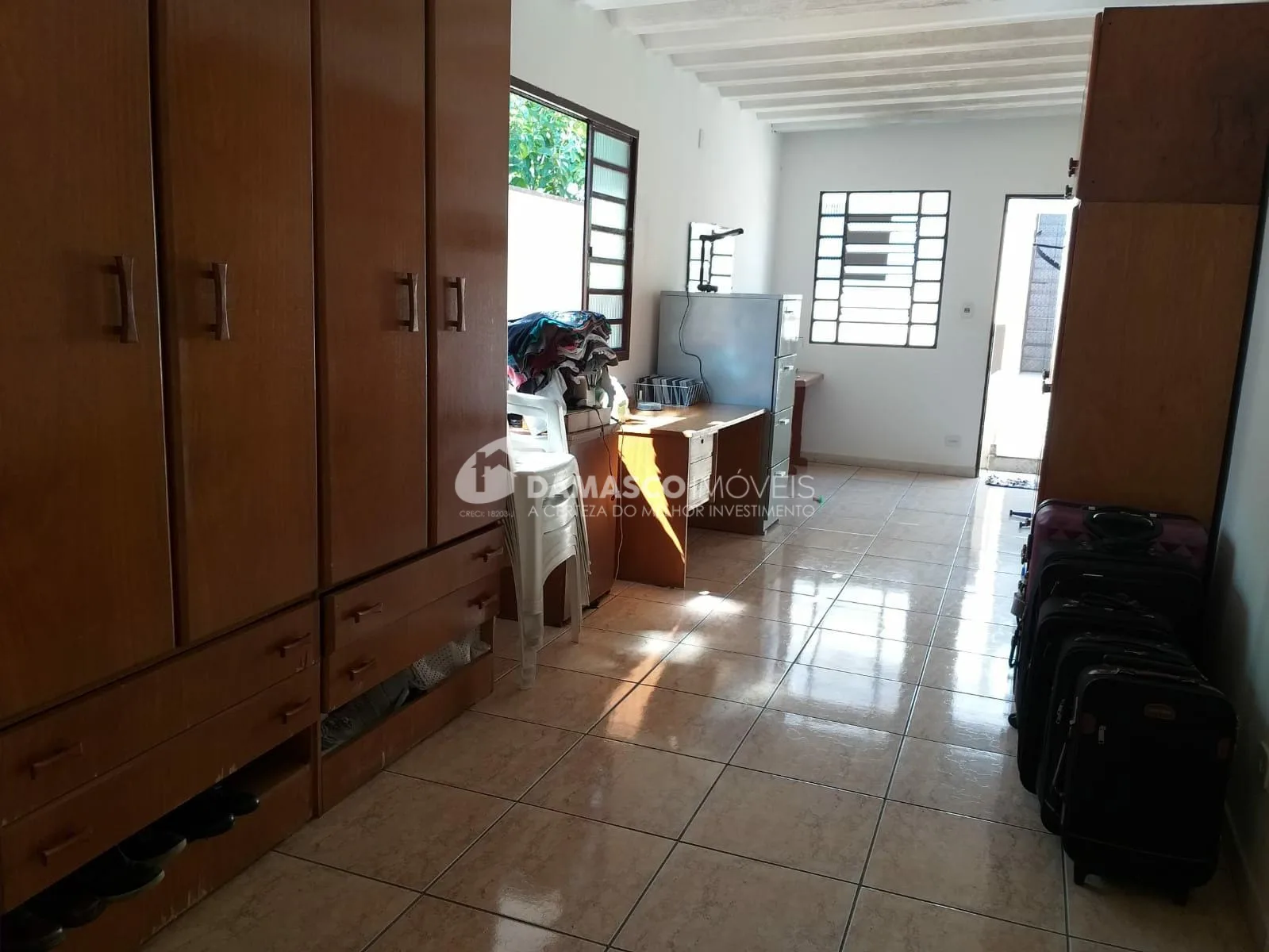 Sobrado à venda 3 Quartos, 2 Suites, 4 Vagas, 330M², Santa Maria, Santo André - SP