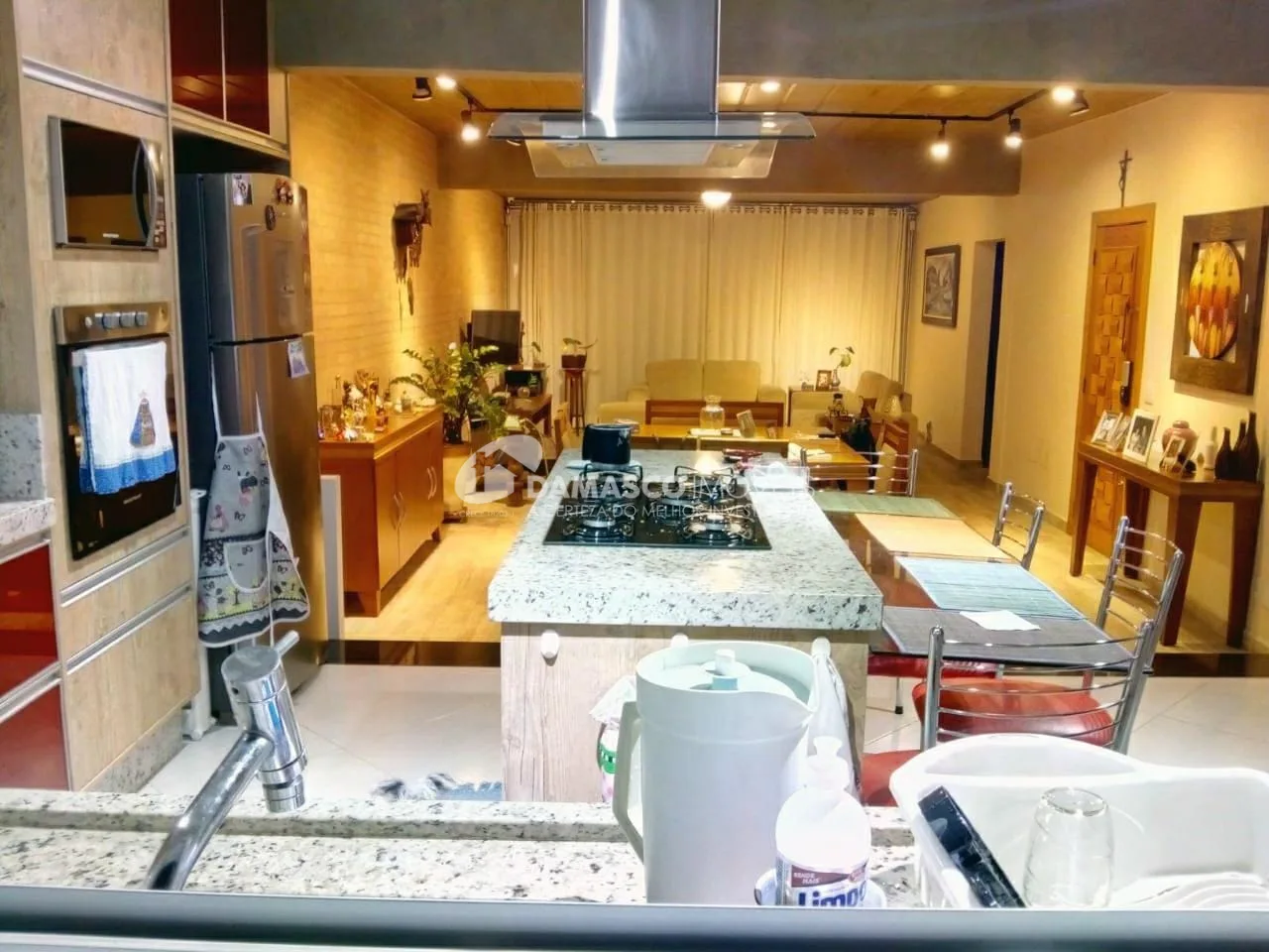 Sobrado à venda 3 Quartos, 3 Suites, 6 Vagas, 390M², Santa Maria, São Caetano do Sul - SP