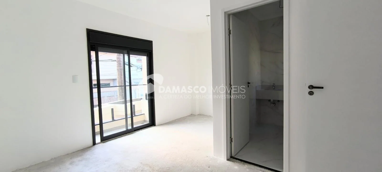 Sobrado, 3 suítes, 188m², Olímpico