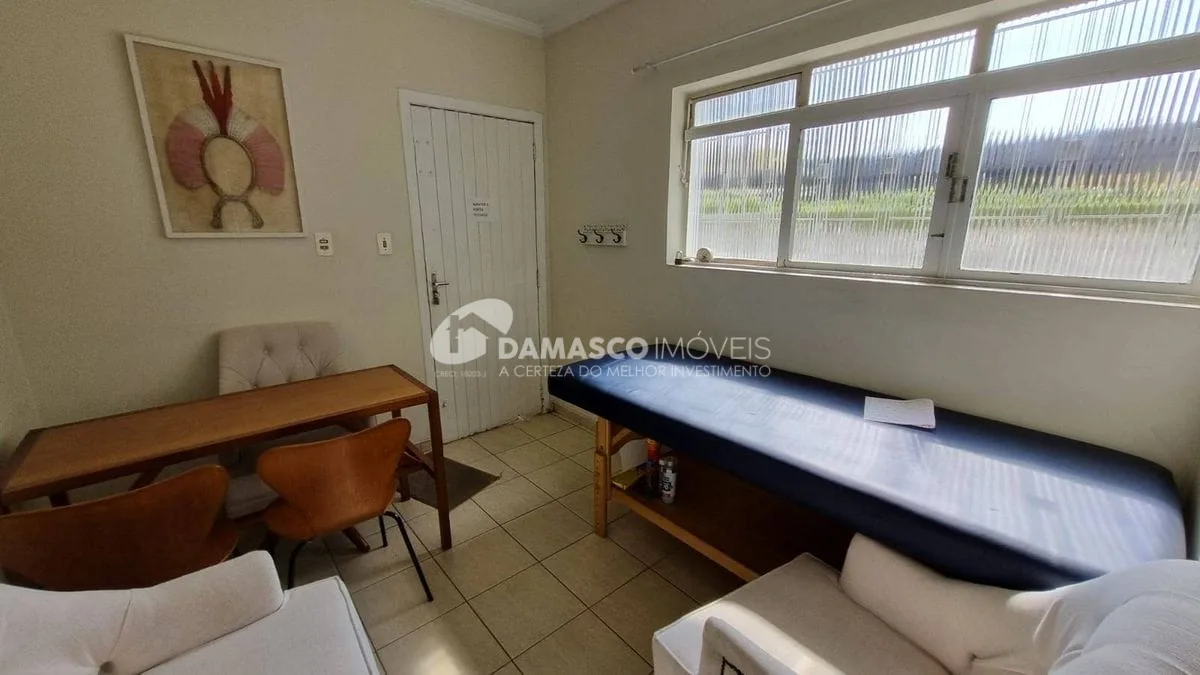 Sobrado à venda, 3 dorm (1suíte), 6 vagas, Olímpico