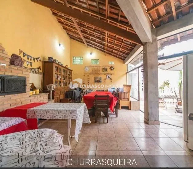 Casa à venda 3 Quartos, 1 Suite, 3 Vagas, 220M², Barcelona, São Caetano do Sul - SP