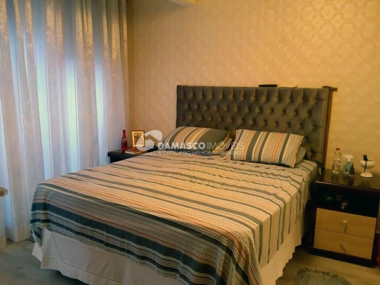 Sobrado à venda 3 Quartos, 3 Suites, 6 Vagas, 390M², Santa Maria, São Caetano do Sul - SP