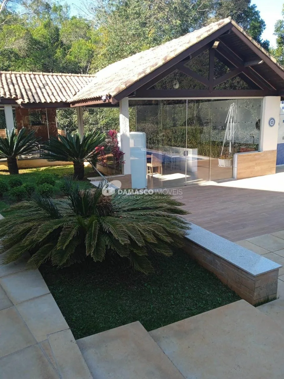 Casa à venda 3 Quartos, 3 Suites, 450M², Avenida Estrutural Leste, Ibiúna - SP