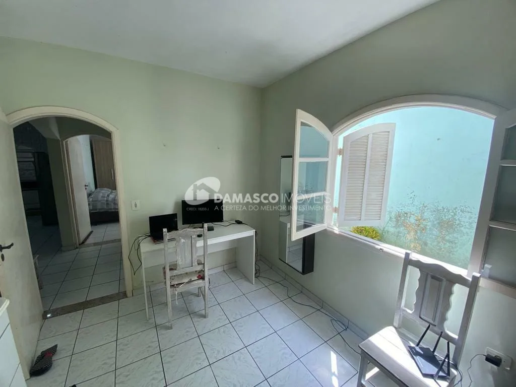 Casa à venda 2 Quartos, 3 Vagas, 198M², Campestre, Santo André - SP