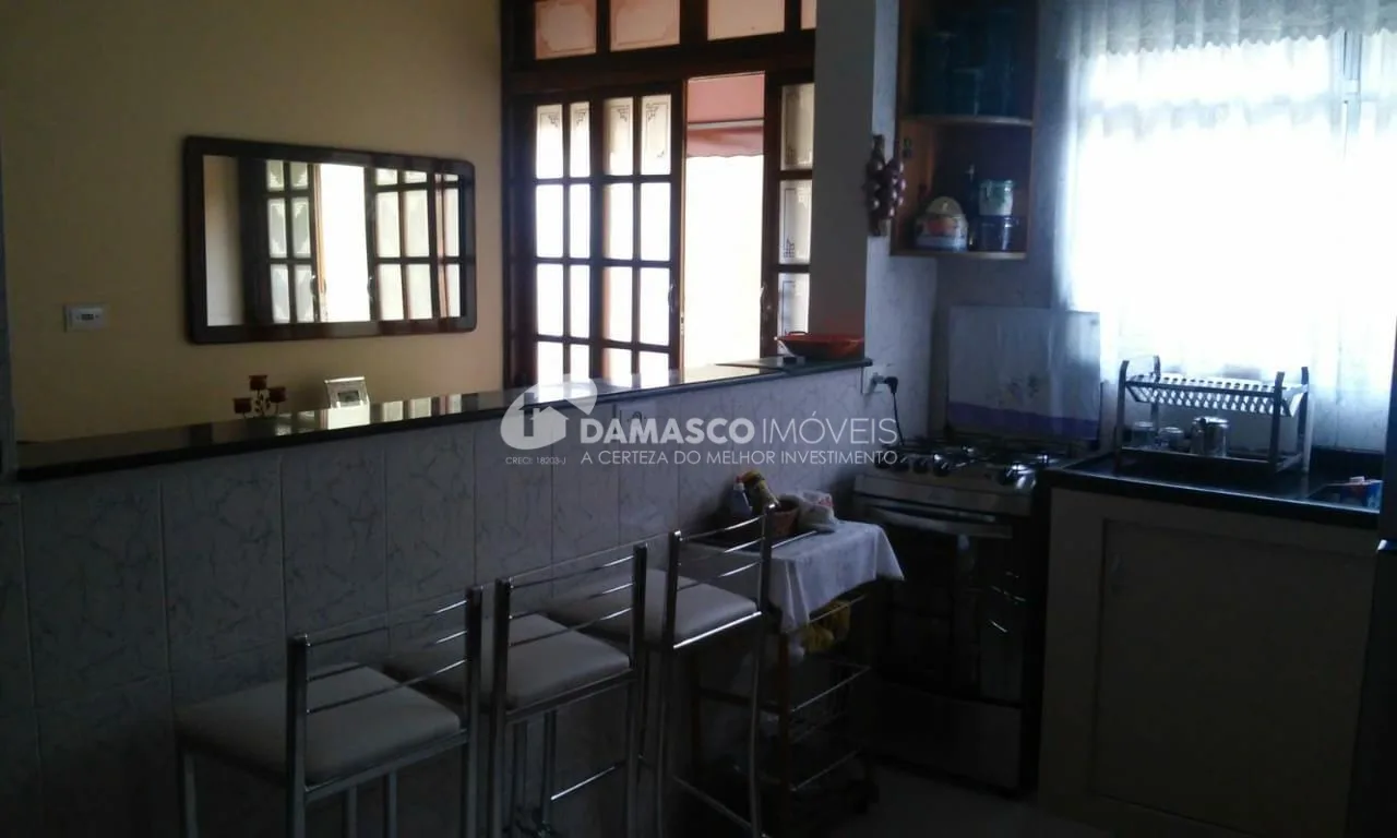 Sobrado à venda 3 Quartos, 1 Suite, 4 Vagas, 176M², Jardim Santo Alberto, Santo André - SP