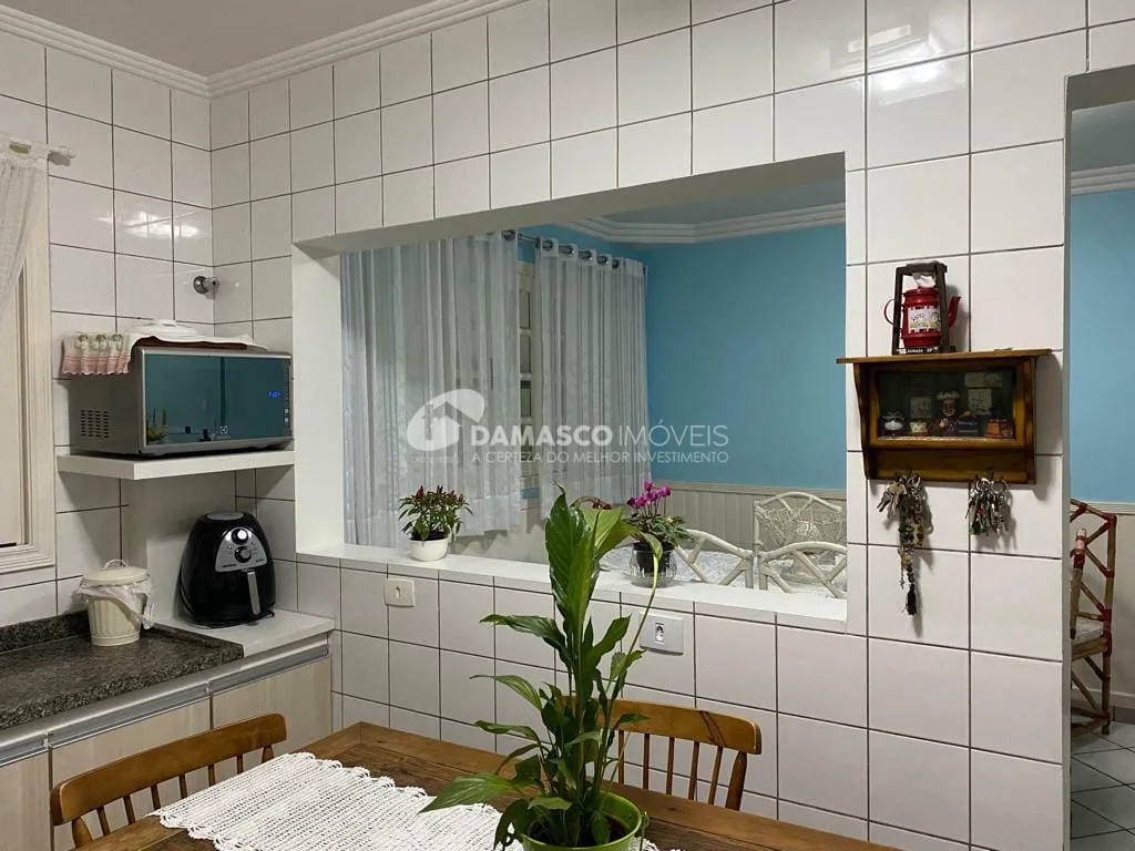 Sobrado à venda 3 Quartos, 1 Suite, 2 Vagas, 180M², Sítio da Figueira, São Paulo - SP