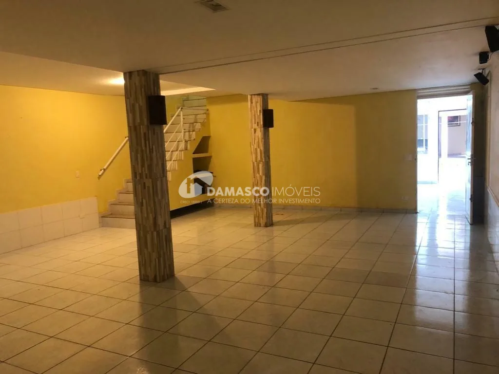 Sobrado à venda 3 Quartos, 3 Suítes, 4 Vagas, 350 m², Vila Floresta, Santo André - SP
