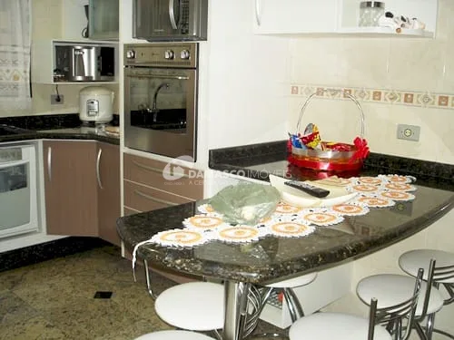 Sobrado para Venda 3 Quartos, 3 Suites, 4 Vagas, Santa Maria, São Caetano do Sul - SP