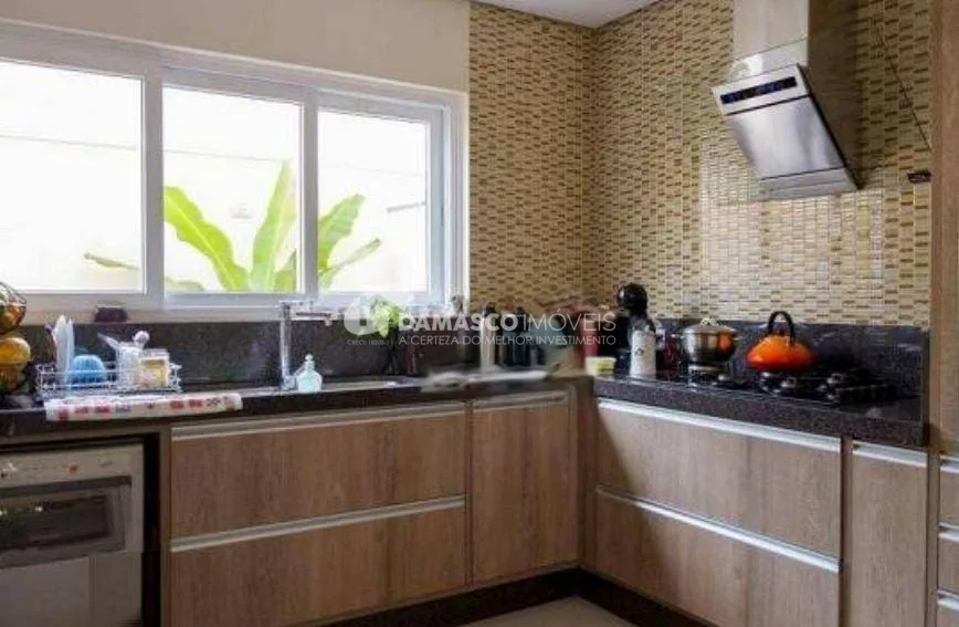 Sobrado à venda 4 Quartos, 3 Suites, 4 Vagas, 260M², Jardim São Caetano, São Caetano do Sul - SP