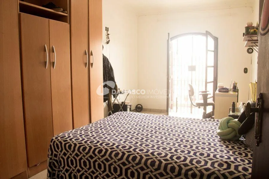Sobrado à venda 3 Quartos, 1 Suite, 2 Vagas, 231M², Barcelona, São Caetano do Sul - SP