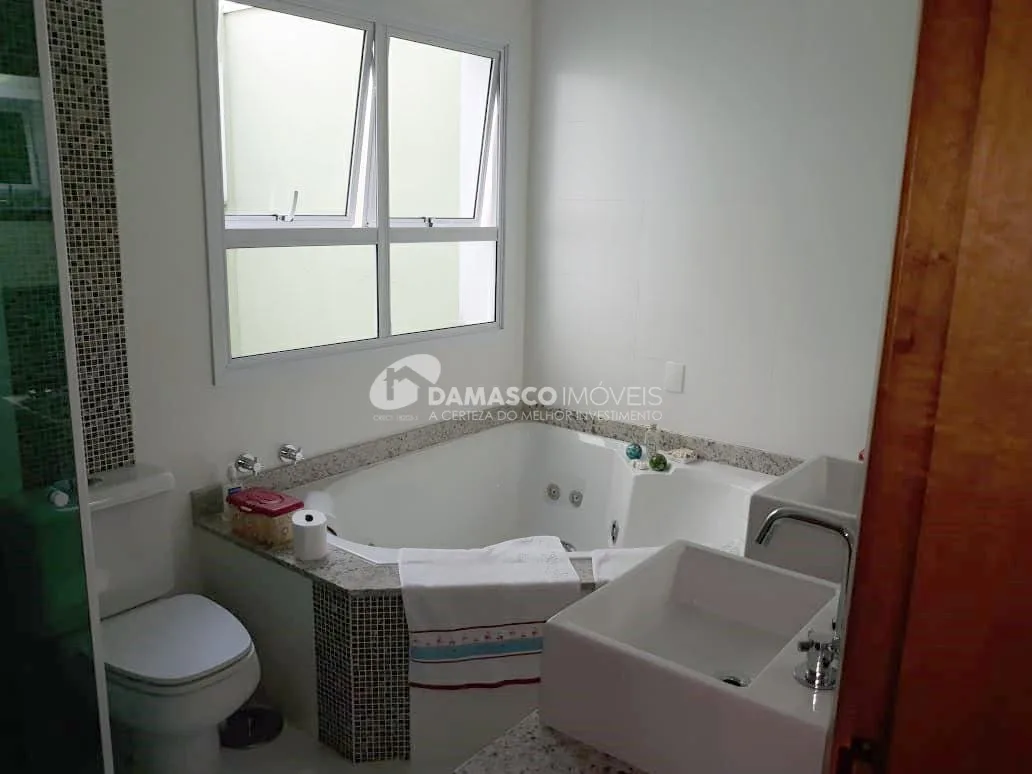Sobrado à venda 3 Quartos, 3 Suites, 6 Vagas, 306M², Olímpico, São Caetano do Sul - SP