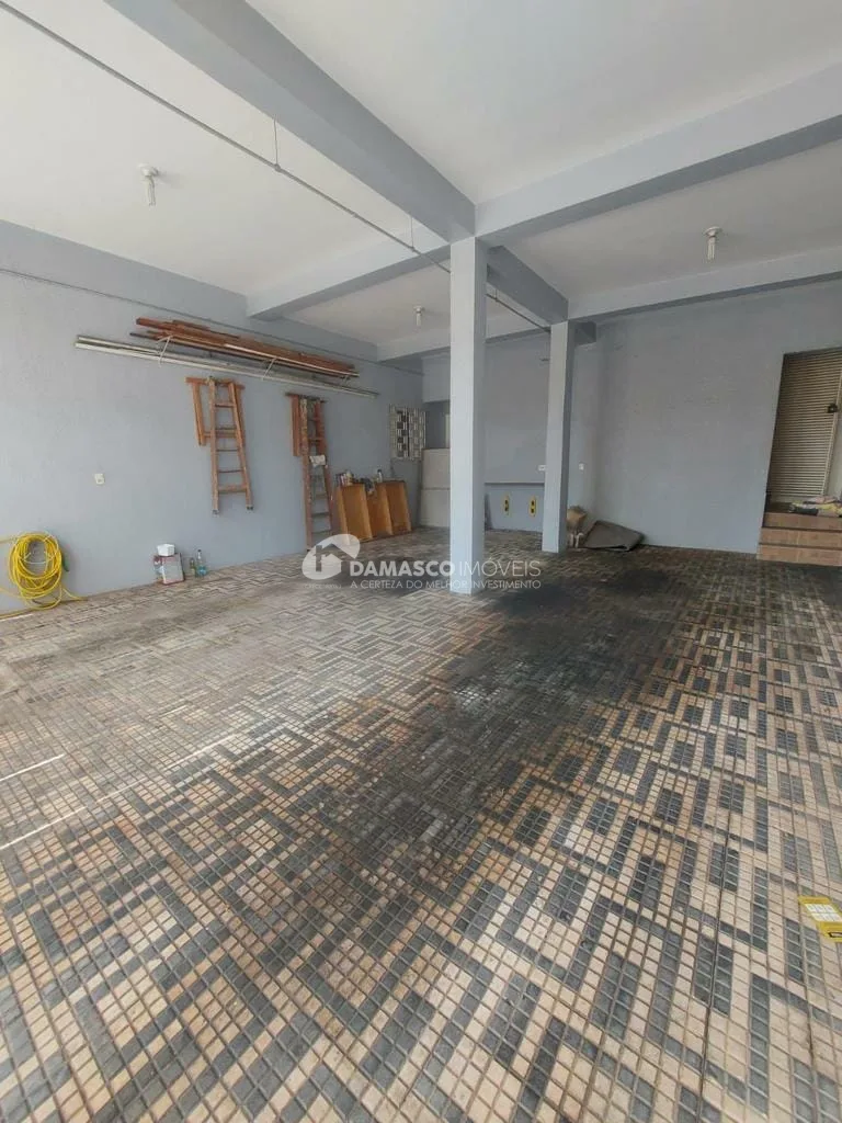 Sobrado à venda 3 Quartos, 1 Suite, 4 Vagas, 383M², Cerâmica, São Caetano do Sul - SP