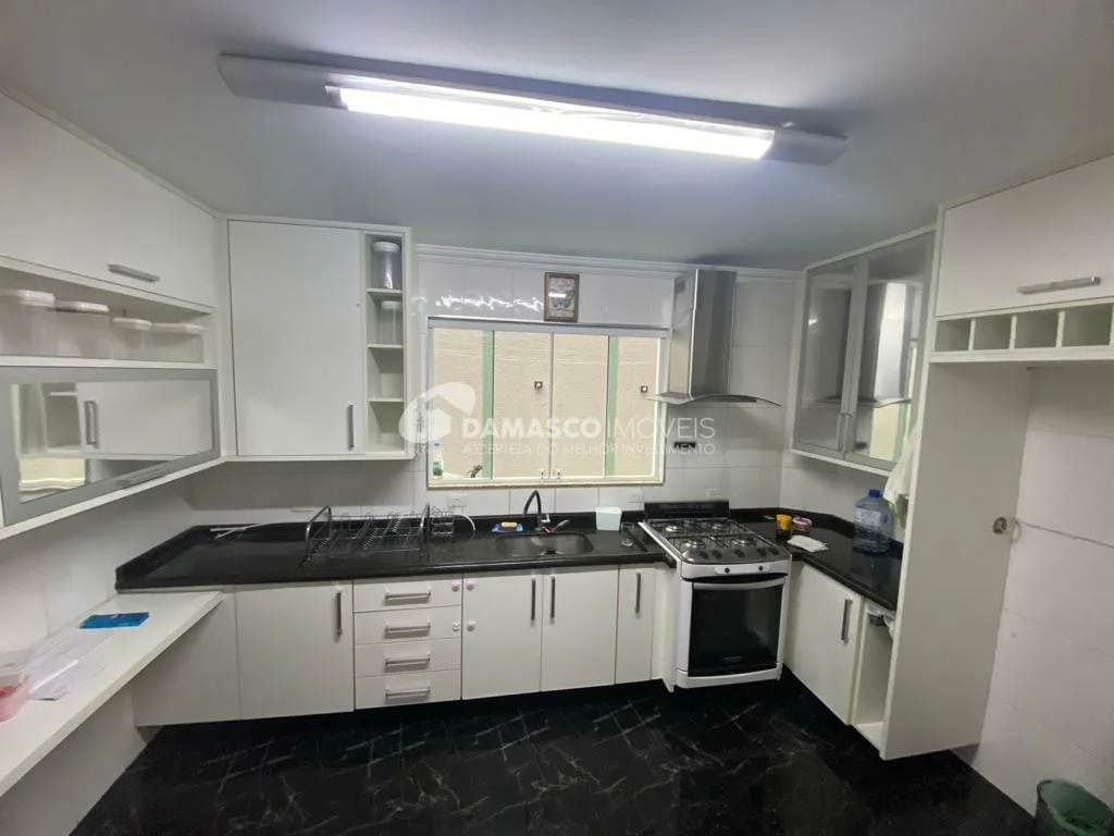 Sobrado para Locação 3 Quartos, 1 Suite, 2 Vagas, Jardim, Santo André - SP