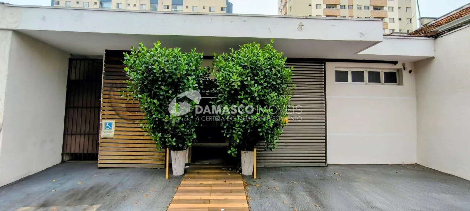 Sobrado Comercial à Venda no Santo Antônio, São Caetano do Sul | 473 m² | 3 Vagas
