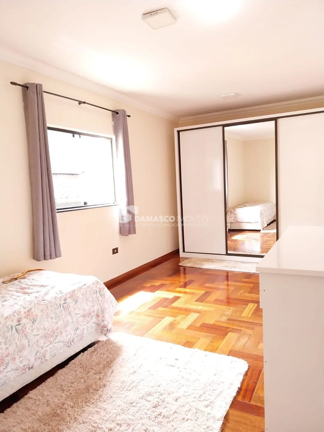 Sobrado à venda com edícula 4 dorm, 4 vagas, Jardim Las Vegas, Santo André, SP