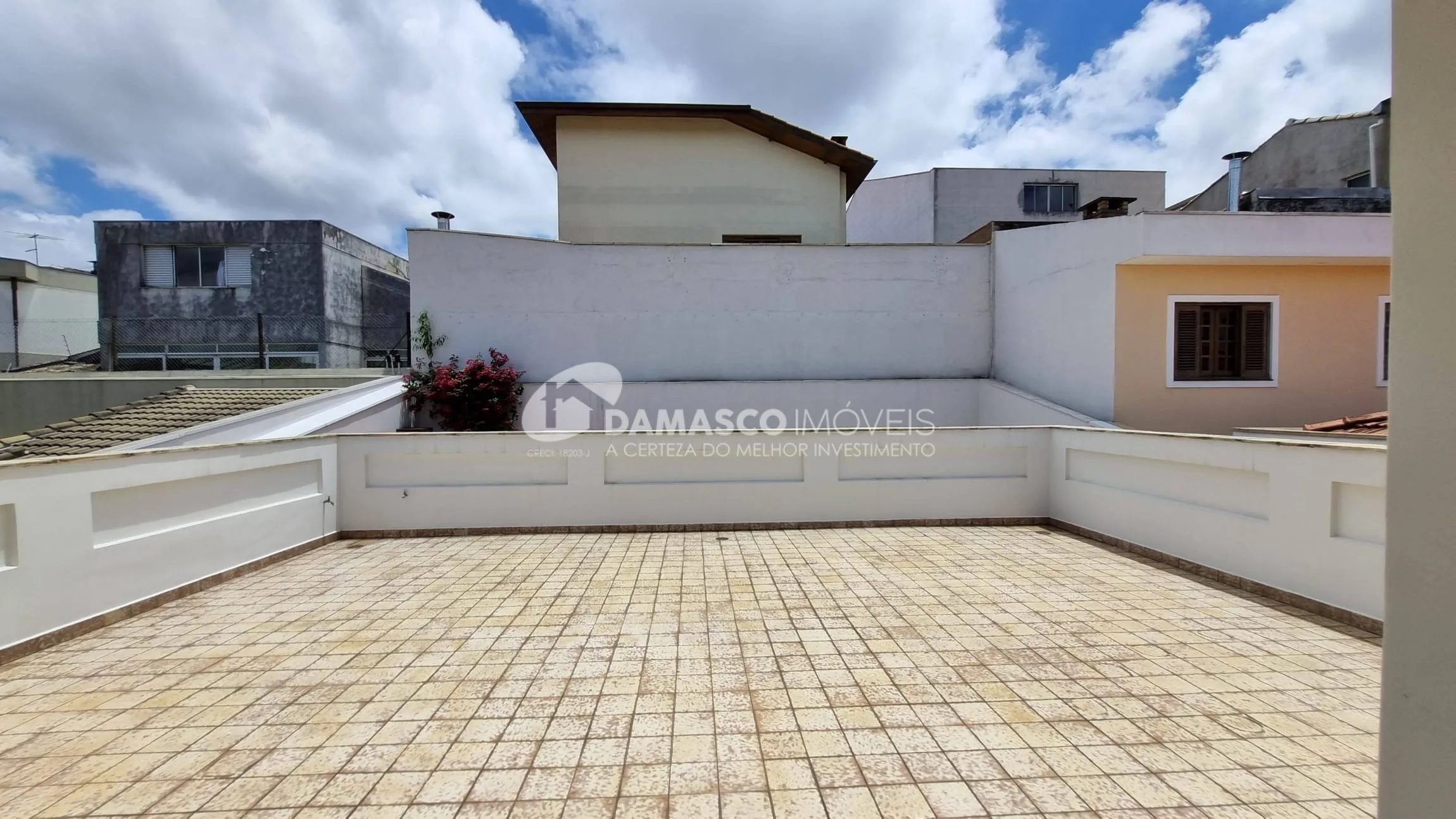 Sobrado à Venda em São Caetano do Sul | 4 Dormitórios | 3 Suítes | Segunda Casa Independente | 6 Vagas