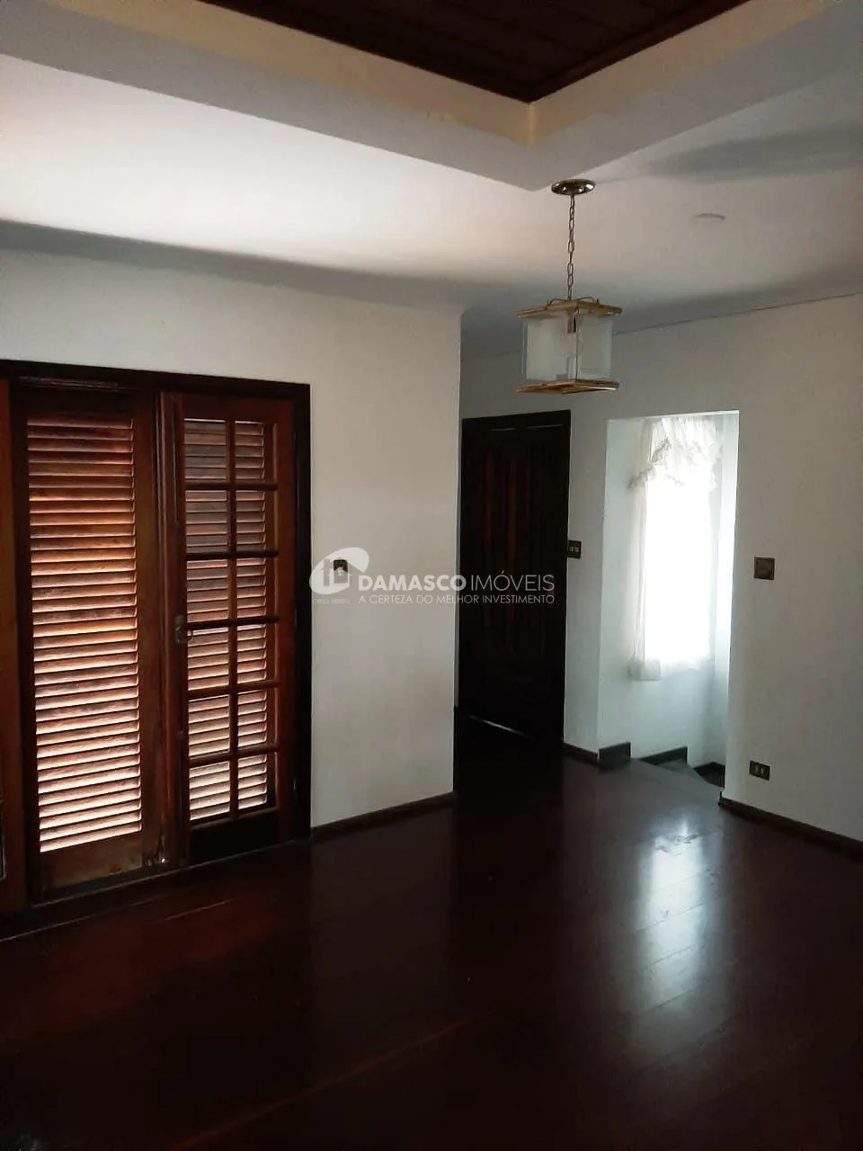 Sobrado à venda 4 Quartos, 2 Suites, 6 Vagas, 462M², Santa Teresinha, Santo André - SP