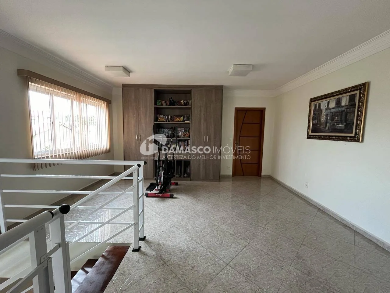 Incrível Sobrado à venda com 3 suítes e 5 vagas de garagem, Bairro Olímpico, São Caetano do Sul, SP