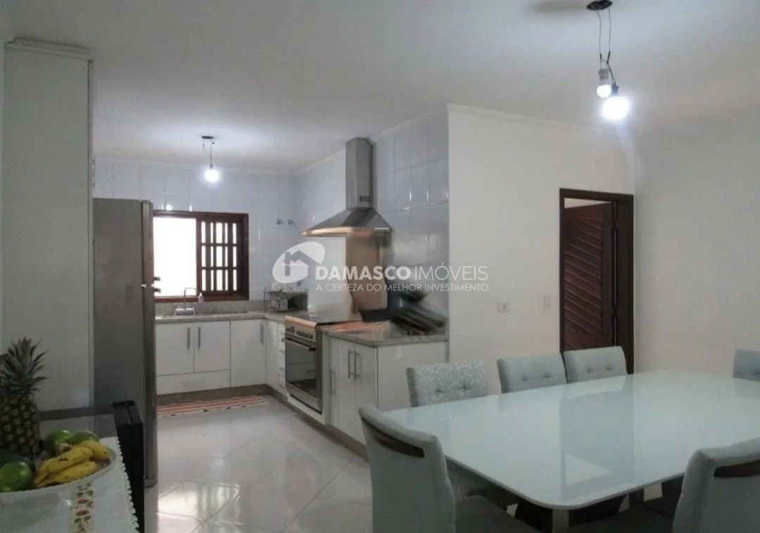 Sobrado à venda 3 Quartos, 3 Suites, 3 Vagas, 150M², Vila Alto de Santo André, Santo André - SP