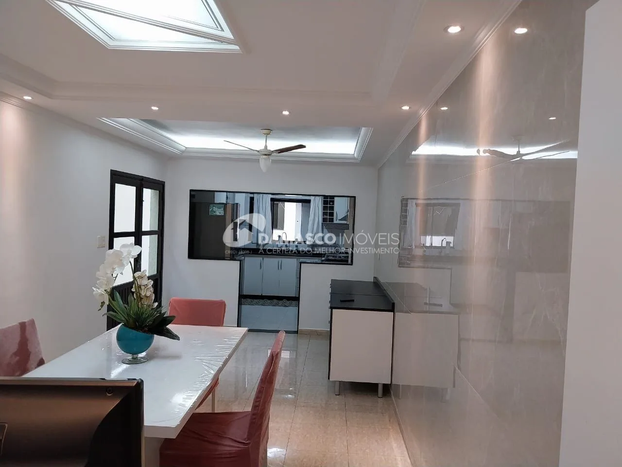 Sobrado à venda com edícula 4 dorm, 4 vagas, Jardim Las Vegas, Santo André, SP