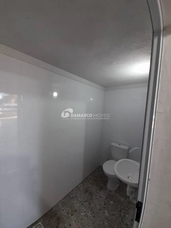 Salão  comercial para locação com 25mts²+ 23mts² de mezanino