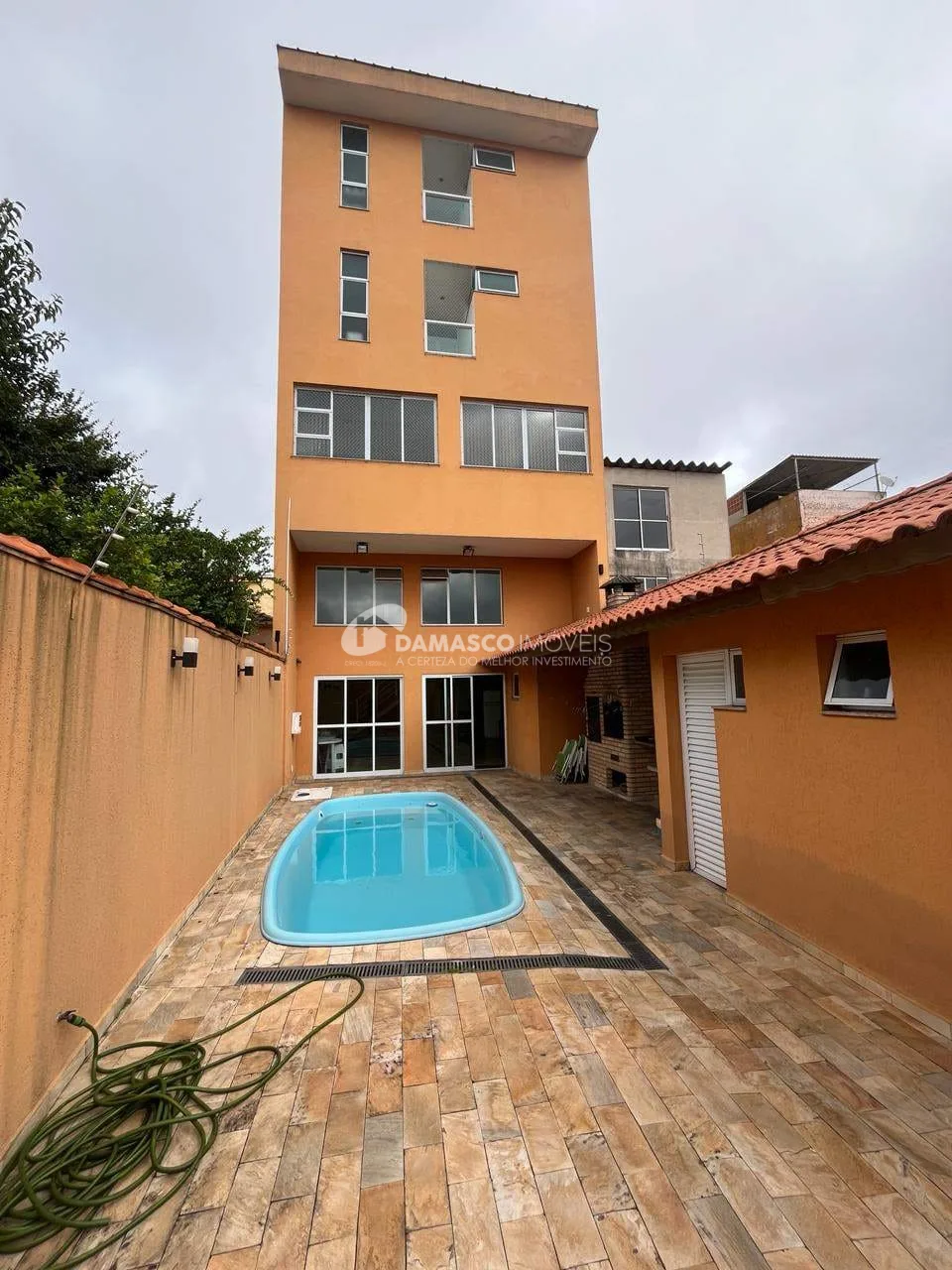Incrível Sobrado à venda com 3 suítes e 5 vagas de garagem, Bairro Olímpico, São Caetano do Sul, SP