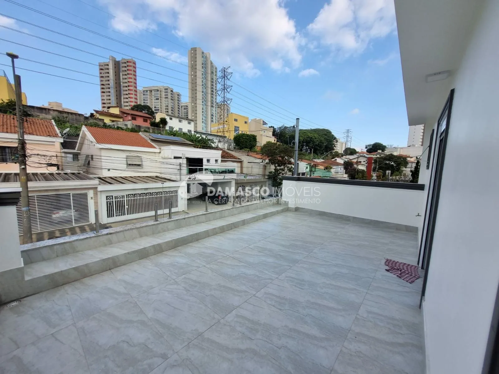 Sobrado à venda 3 Quartos, 3 Suites, 4 Vagas, Campestre, Santo André - SP