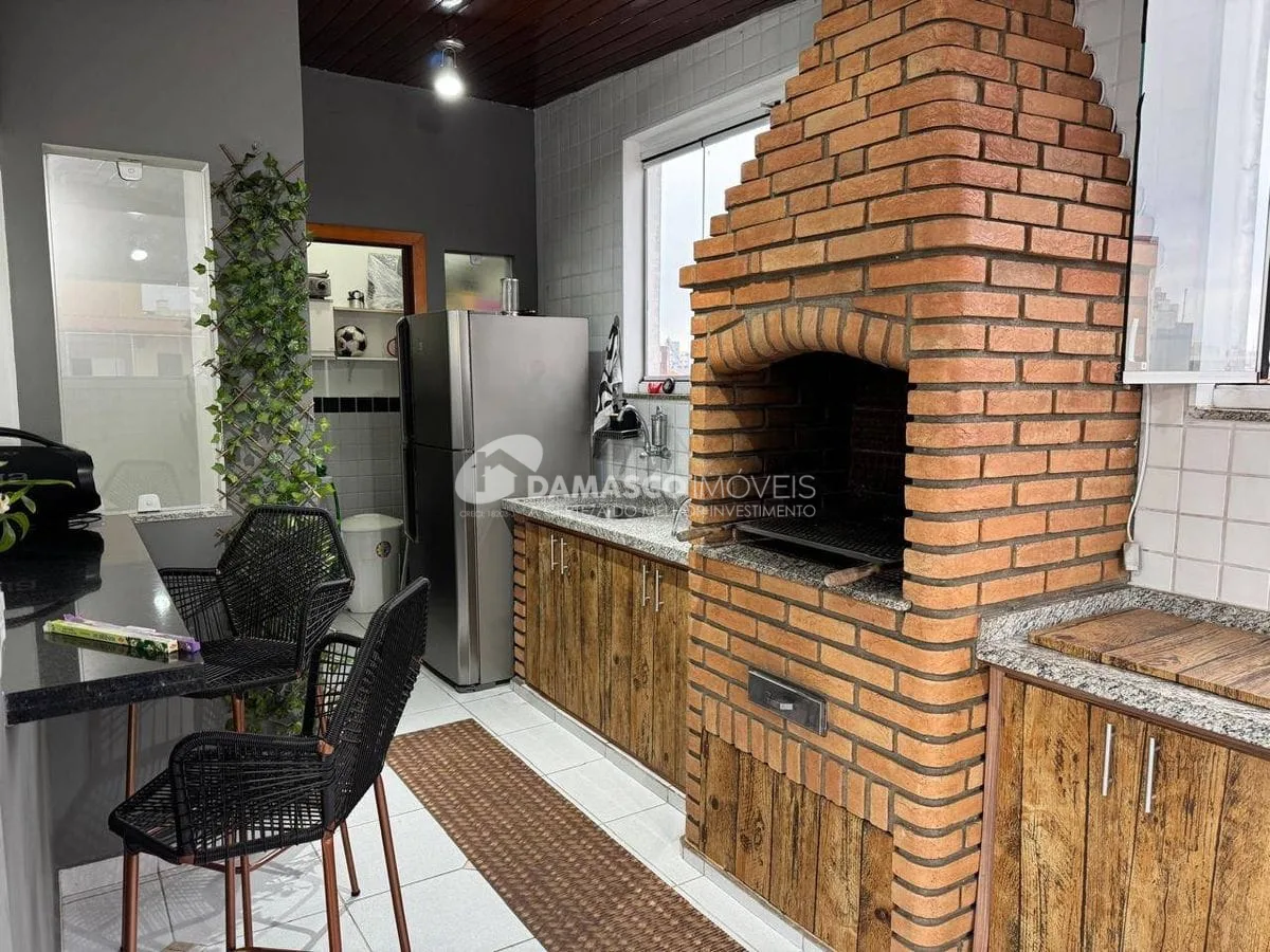 Penthouse, 2 dorm, 1 suíte e sala com sacada