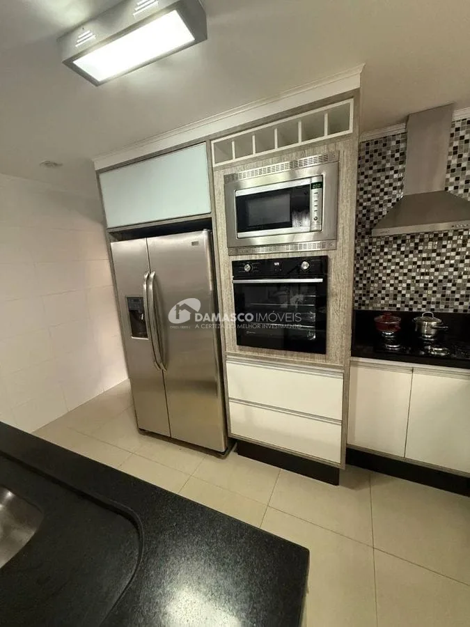 Sobrado à venda 3 Quartos, 1 Suite, 2 Vagas, 204M², Sítio da Figueira, São Paulo - SP