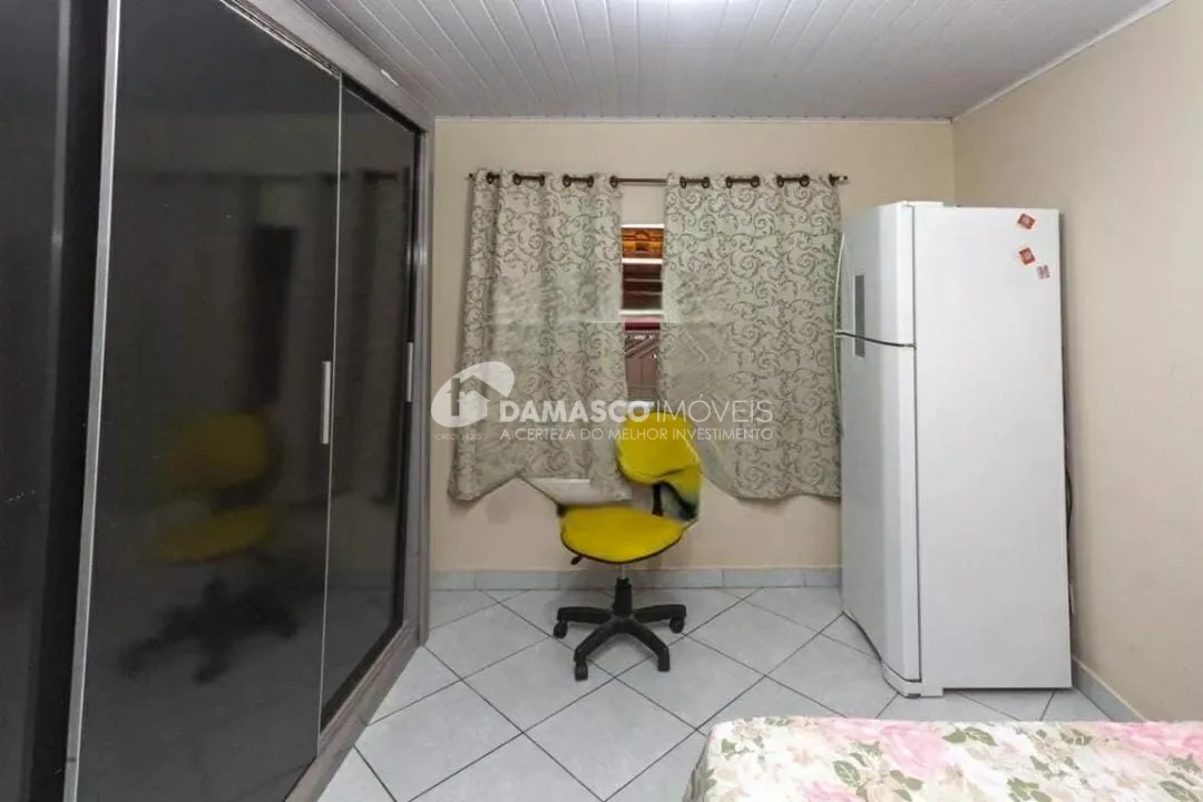 Casa à venda 3 Quartos, 2 Vagas, Jardim Ana Rosa, São Paulo - SP