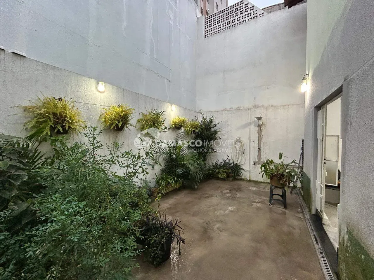 Sobrado à venda no Santa Paula | 176 m² | 2 dormitórios | 1 suíte | 4 vagas