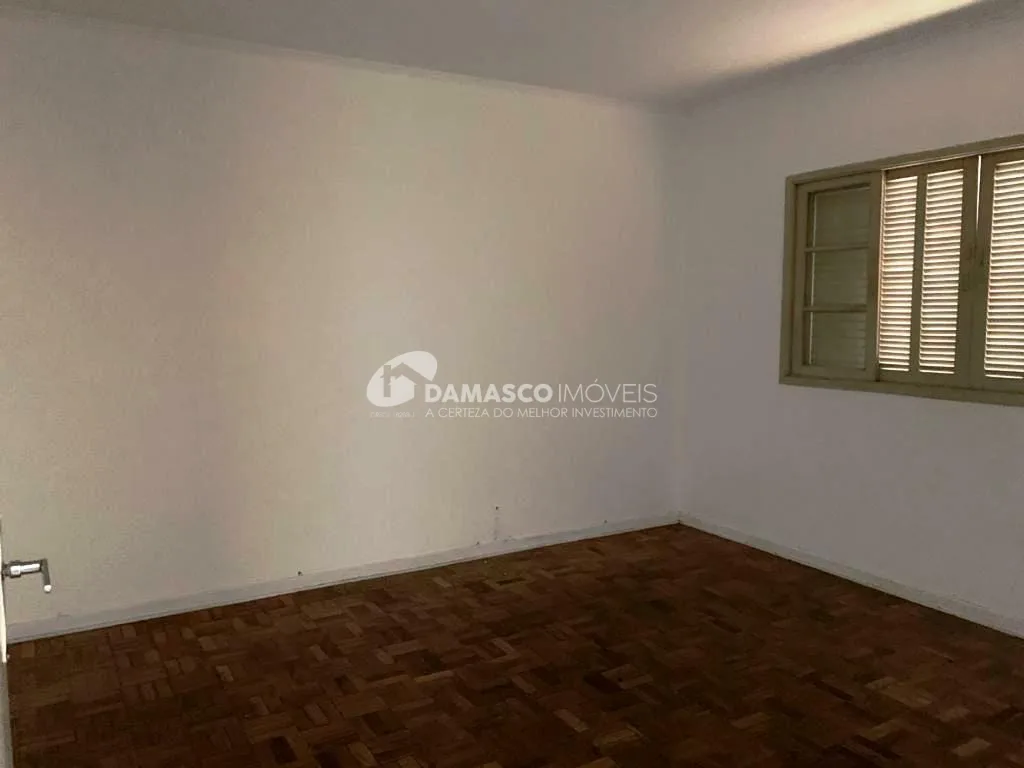 Casa à venda 2 Quartos, 1 Vaga, Olímpico, São Caetano do Sul - SP