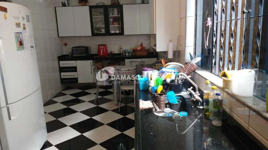 Sobrado à venda 4 Quartos, 1 Suite, 8 Vagas, 400M², Vila Califórnia, São Paulo - SP