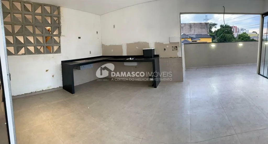 Sobrado à venda 3 Quartos, 1 Suite, 2 Vagas, 120M², Barcelona, São Caetano do Sul - SP