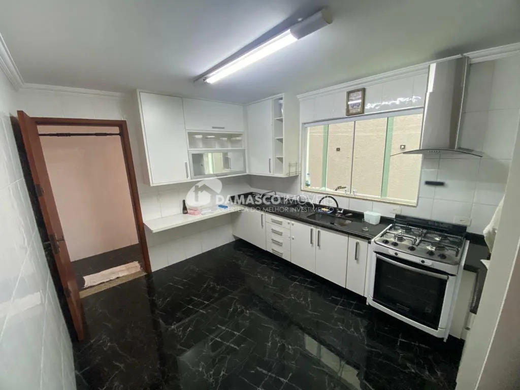 Sobrado para Locação 3 Quartos, 1 Suite, 2 Vagas, Jardim, Santo André - SP