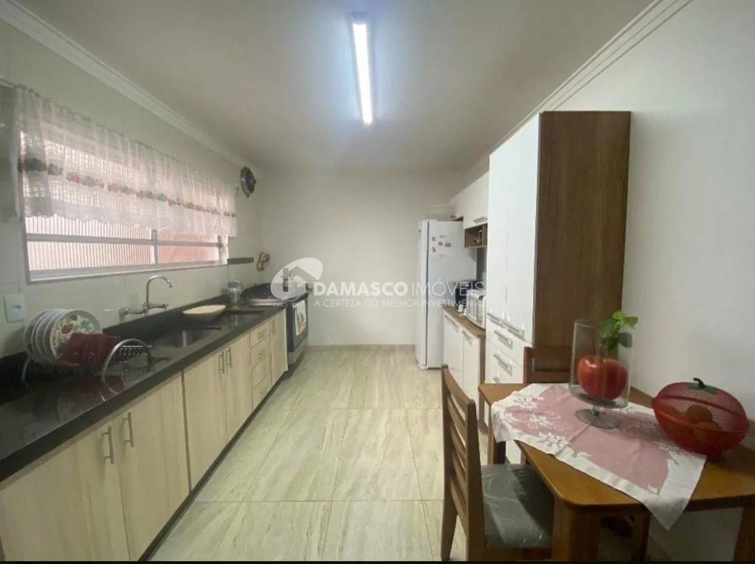 Casa à venda 3 Quartos, 1 Suite, 4 Vagas, 166M², Barcelona, São Caetano do Sul - SP