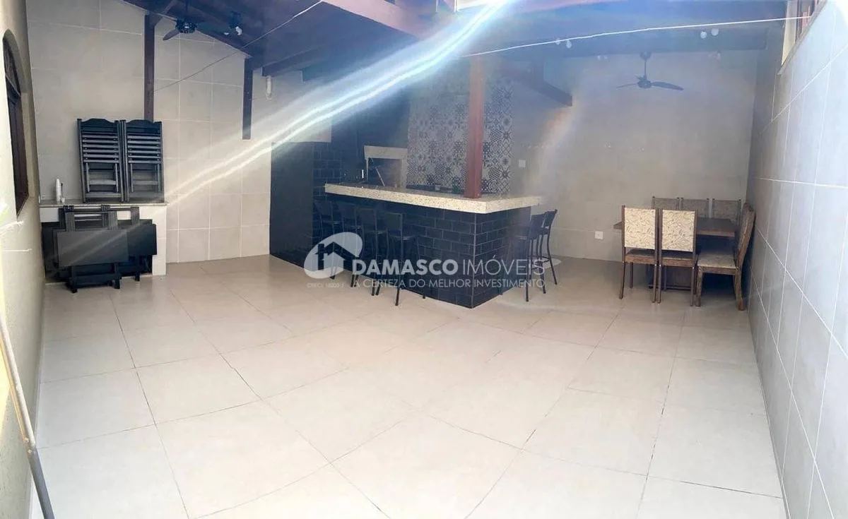 Sobrado à venda 3 Quartos, 1 Suite, 2 Vagas, 204M², Sítio da Figueira, São Paulo - SP