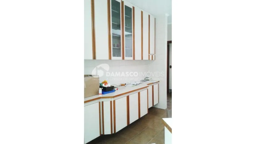 Sobrado à venda 4 Quartos, 4 Suites, 9 Vagas, 800M², Campestre, Santo André - SP