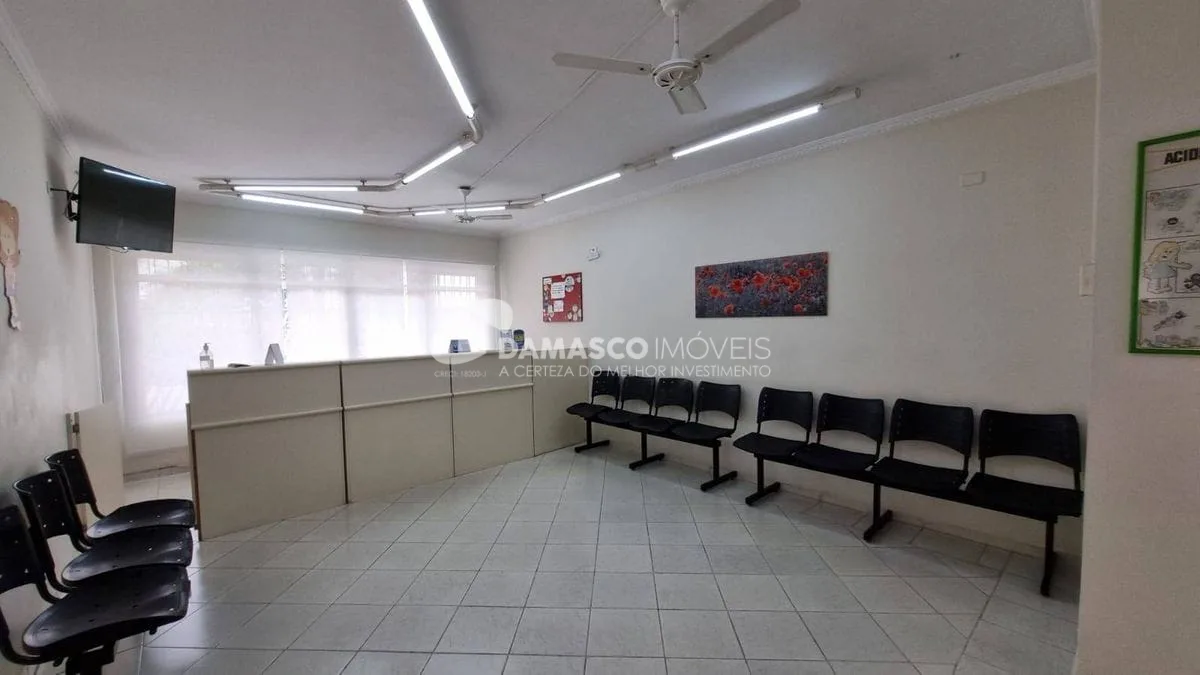 Sobrado à venda, 3 dorm (1suíte), 6 vagas, Olímpico