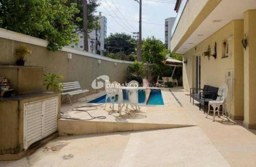 Sobrado à venda 4 Quartos, 3 Suites, 4 Vagas, 260M², Jardim São Caetano, São Caetano do Sul - SP