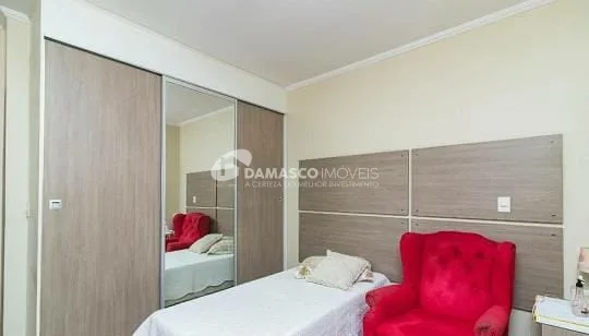 Sobrado à venda 3 Quartos, 1 Suite, 2 Vagas, Vila Alpina, São Paulo - SP