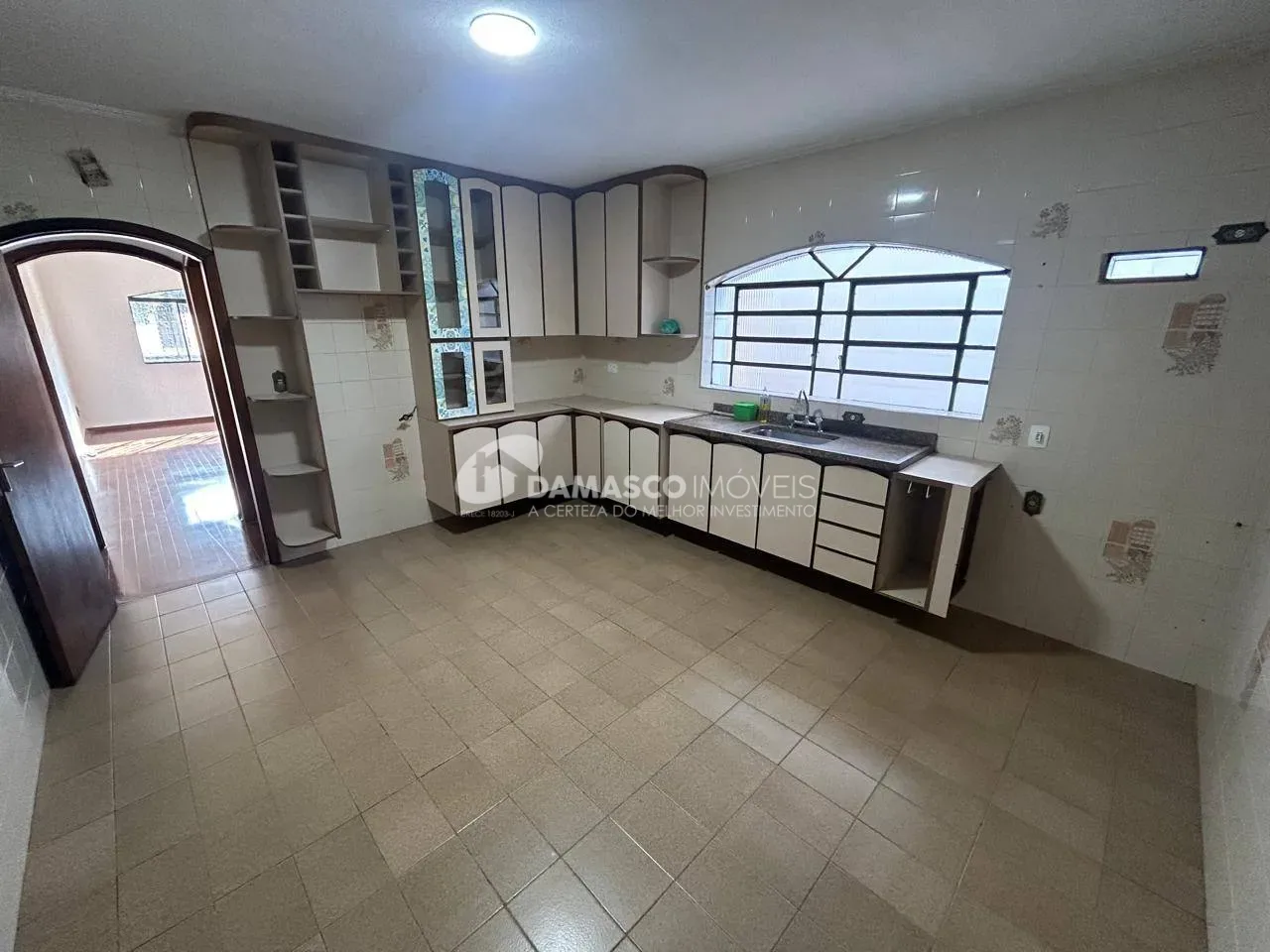 Sobrado para Venda 3 Quartos, 2 Suites, 5 Vagas, Mauá, São Caetano do Sul - SP