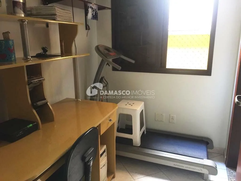 Sobrado para Venda 4 Quartos, 1 Suite, 4 Vagas, Nova Gerty, São Caetano do Sul - SP