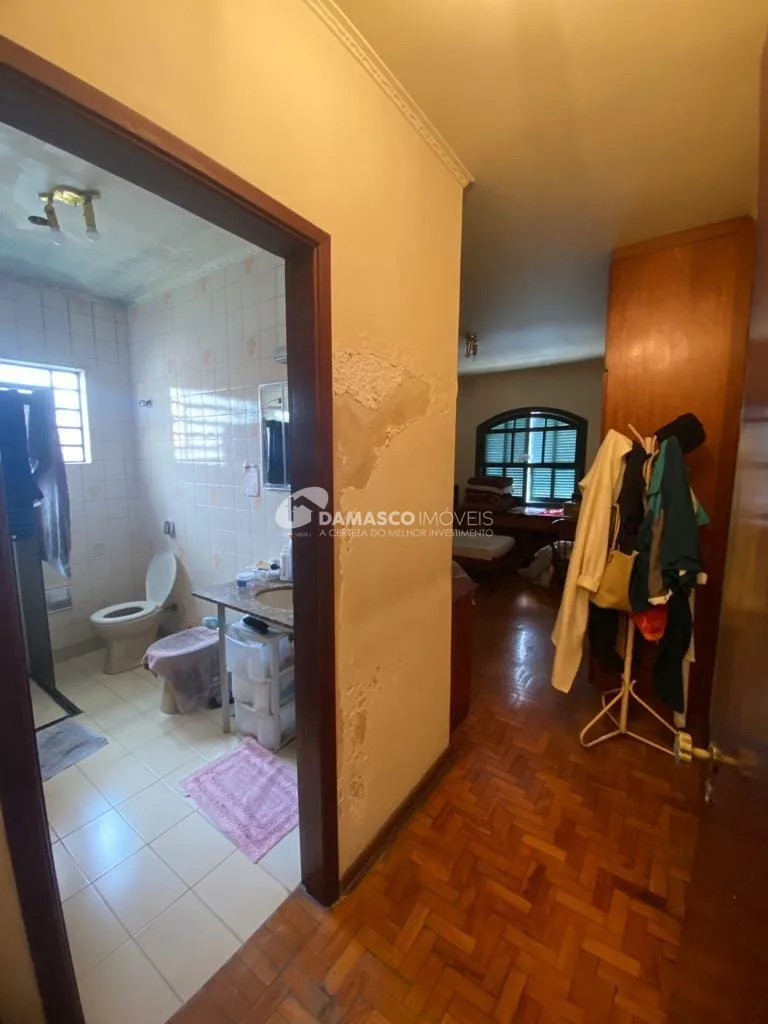 Sobrado à venda 3 Quartos, 1 Suite, 2 Vagas, 320M², Campestre, Santo André - SP