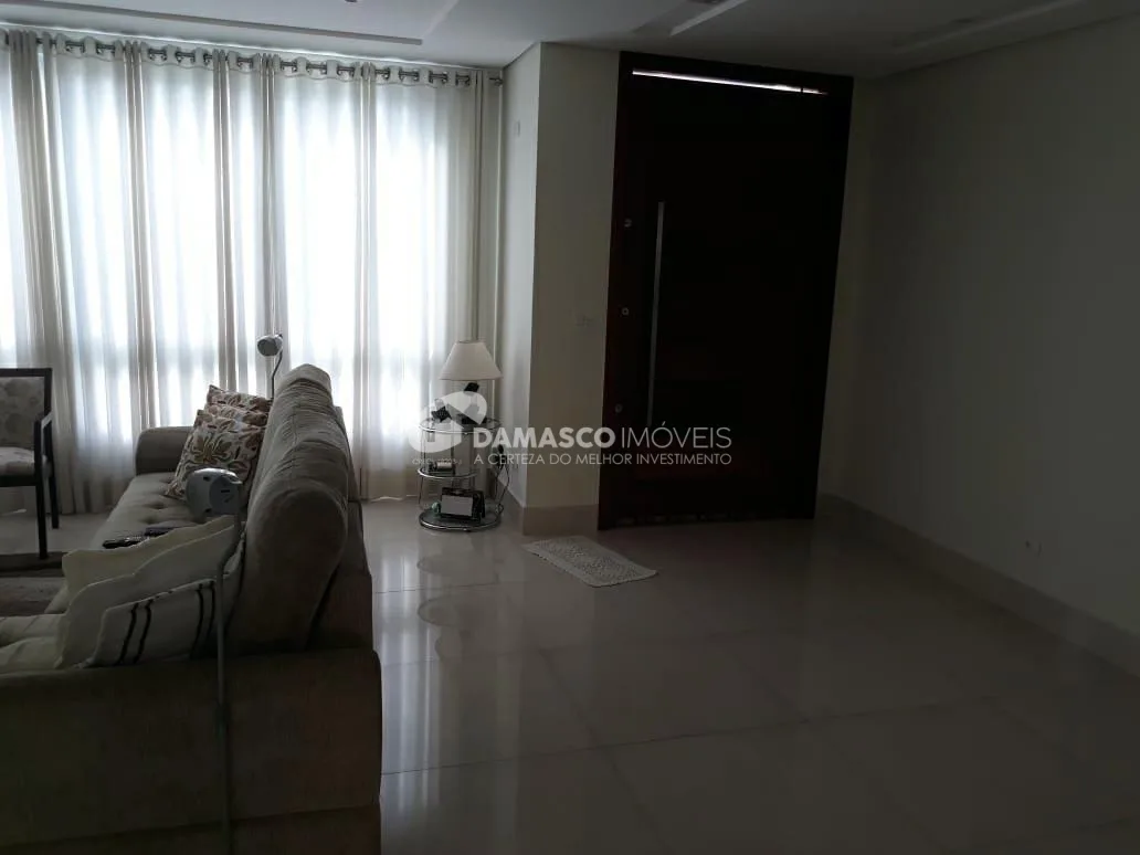 Sobrado à venda 3 Quartos, 3 Suites, 6 Vagas, 306M², Olímpico, São Caetano do Sul - SP
