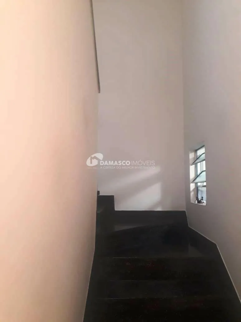 Sobrado à venda,  3 Quartos, 1 Suite, 3 Vagas, 240M² - Olímpico, São Caetano do Sul - SP
